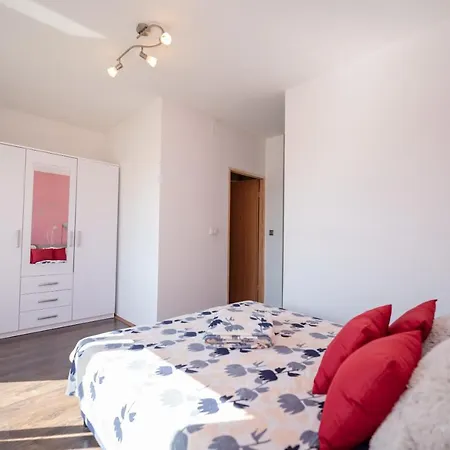 Apartamento Anamarija